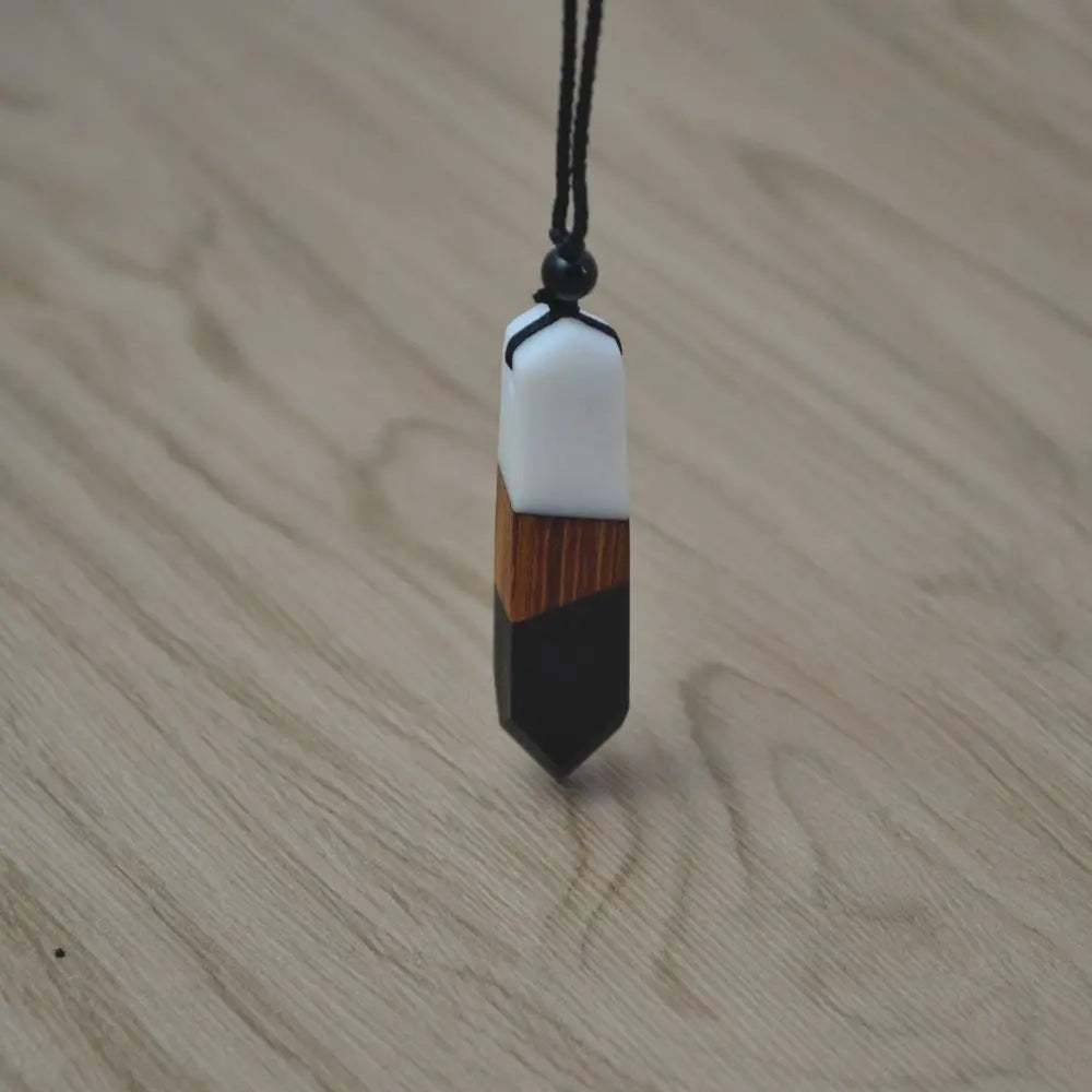 Cadena resina madera 195 - Gregor Relojes y Accesorio Ecuador